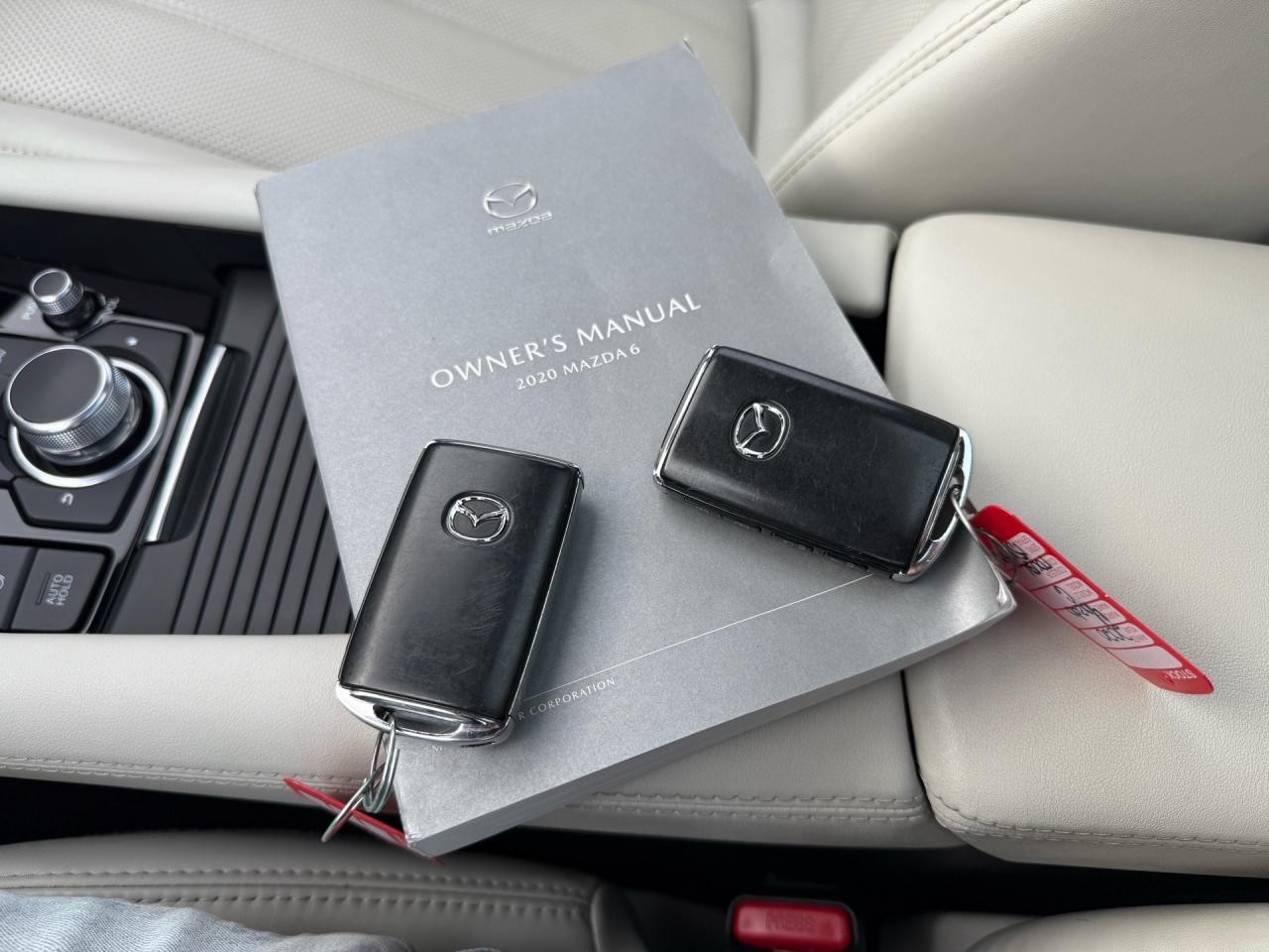 2020 Mazda MAZDA6 Signature  ACCIDENT FREE CERTIFIED Photo