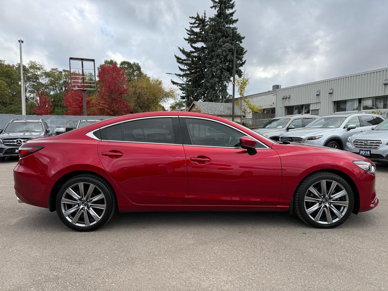 2020 Mazda MAZDA6 Signature  ACCIDENT FREE CERTIFIED Photo