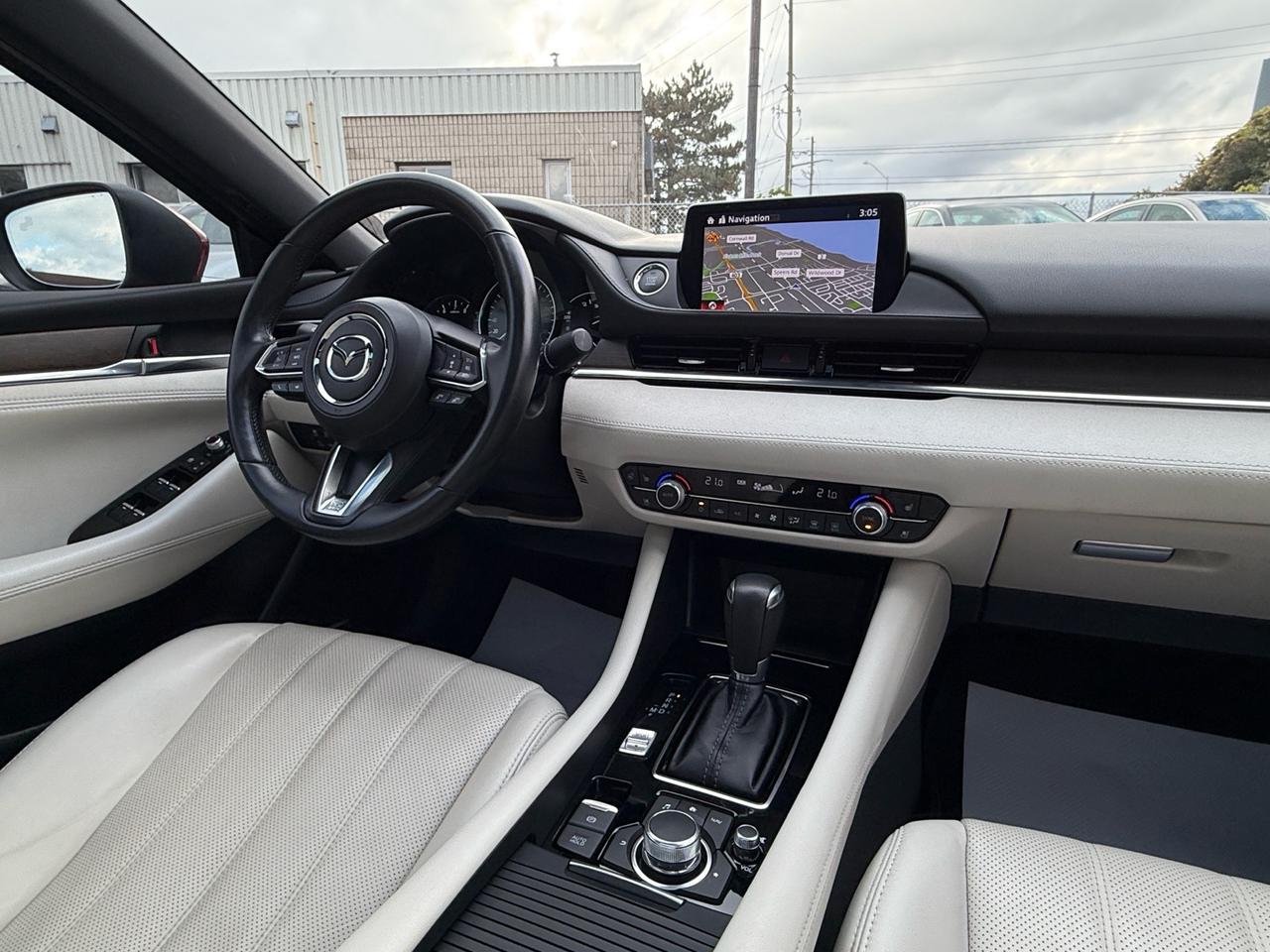 2020 Mazda MAZDA6 Signature  ACCIDENT FREE CERTIFIED Photo