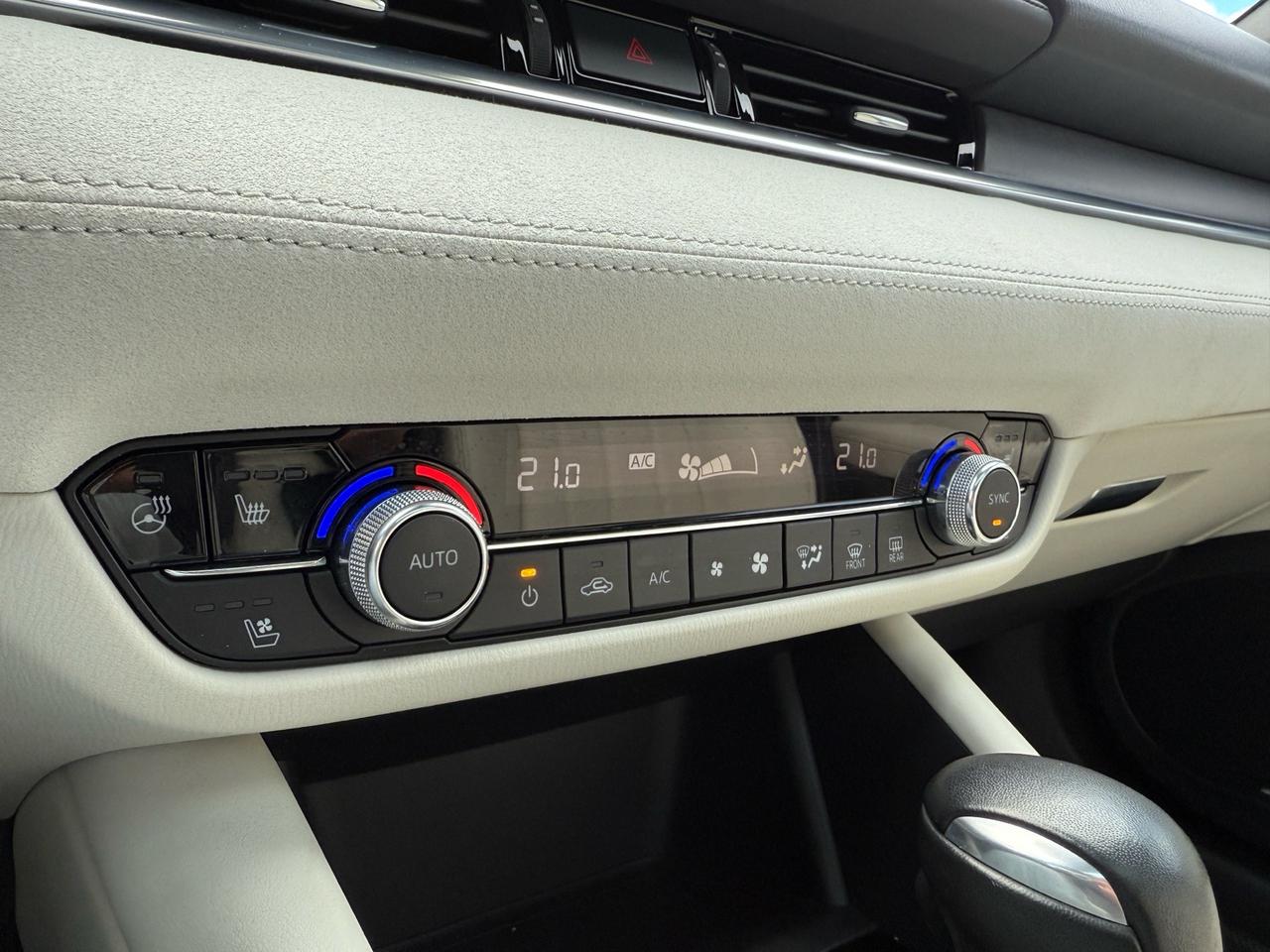 2020 Mazda MAZDA6 Signature  ACCIDENT FREE CERTIFIED Photo