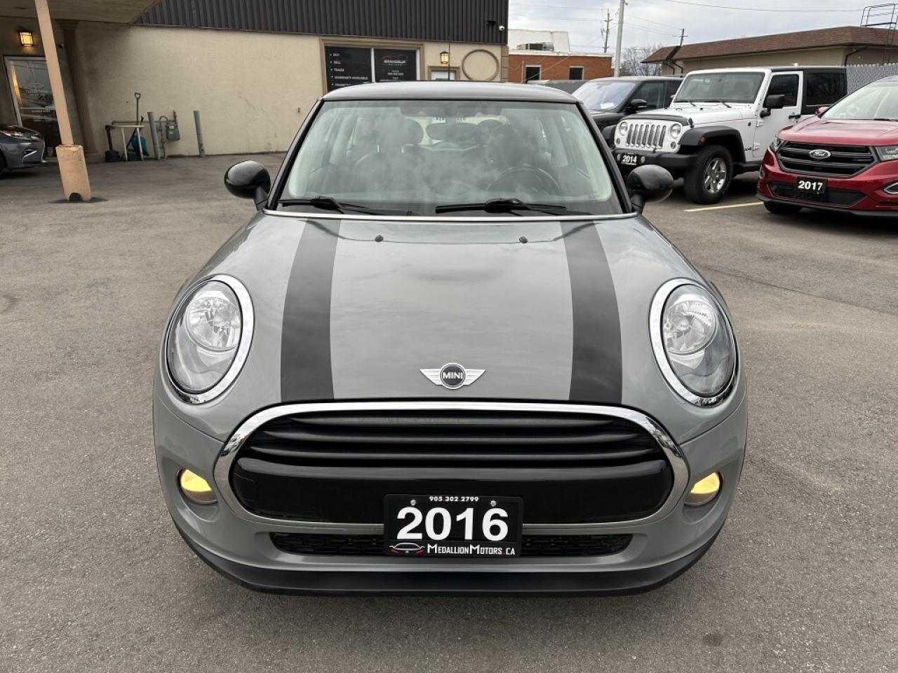 2016 MINI Cooper 3dr HB  ACCIDENT FREE 1-OWNER CERTIFIED Photo