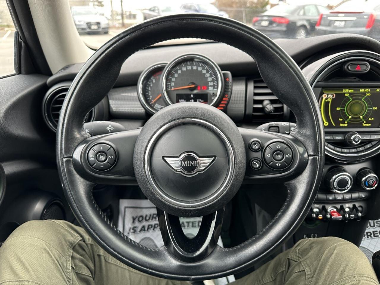 2016 MINI Cooper 3dr HB  ACCIDENT FREE 1-OWNER CERTIFIED Photo