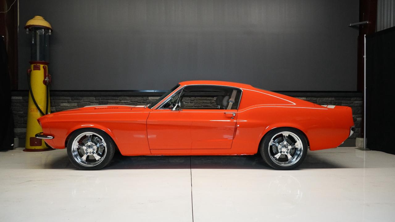 1967 Ford Mustang FASTBACK Photo