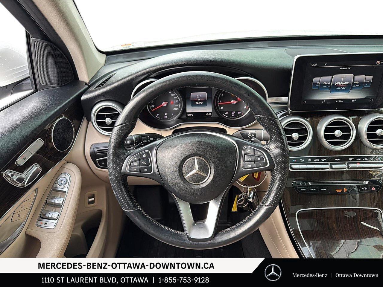 2019 Mercedes-Benz GLC300 4MATIC SUV Premium package / Photo