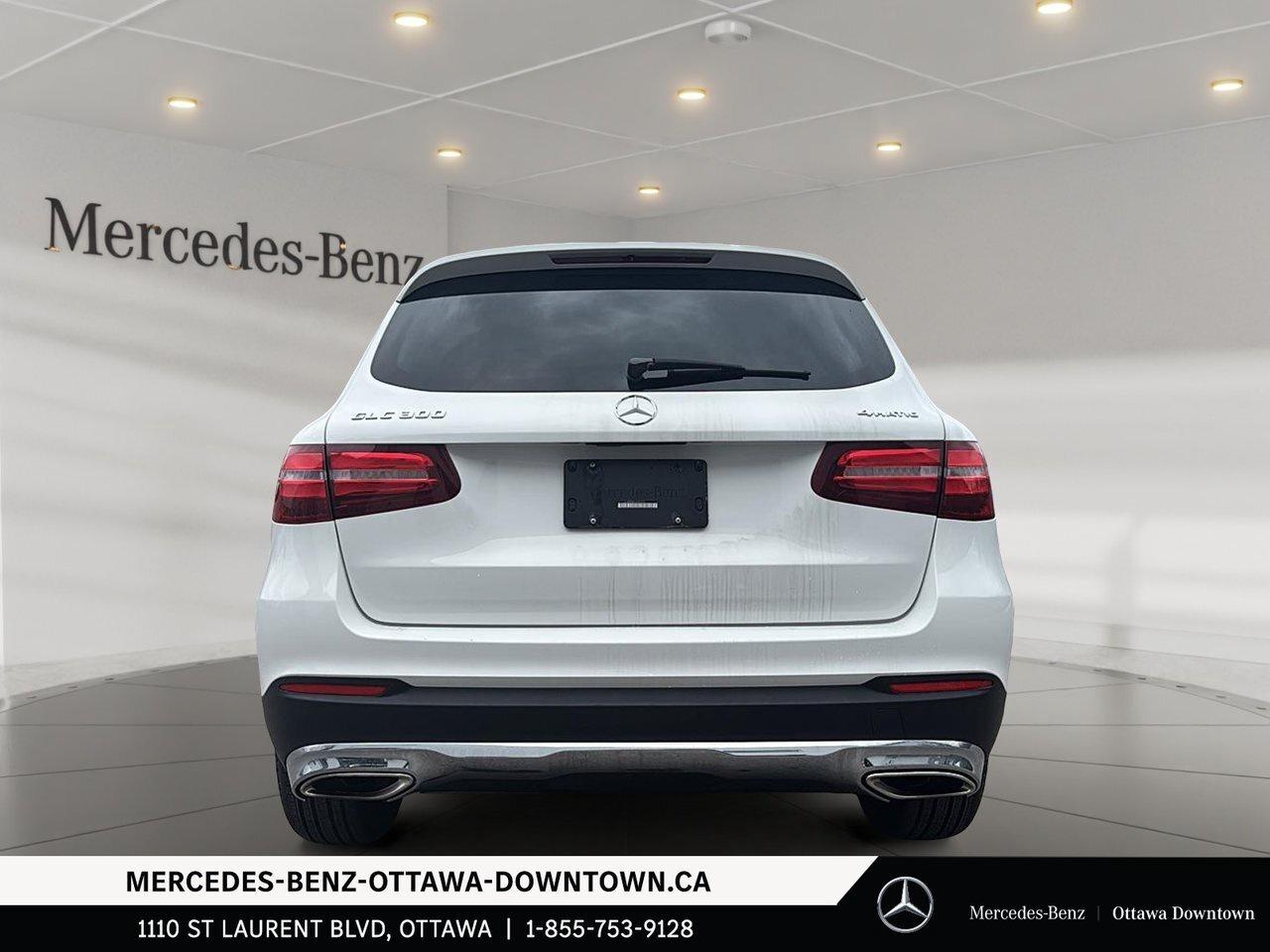 2019 Mercedes-Benz GLC300 4MATIC SUV Premium package / Photo