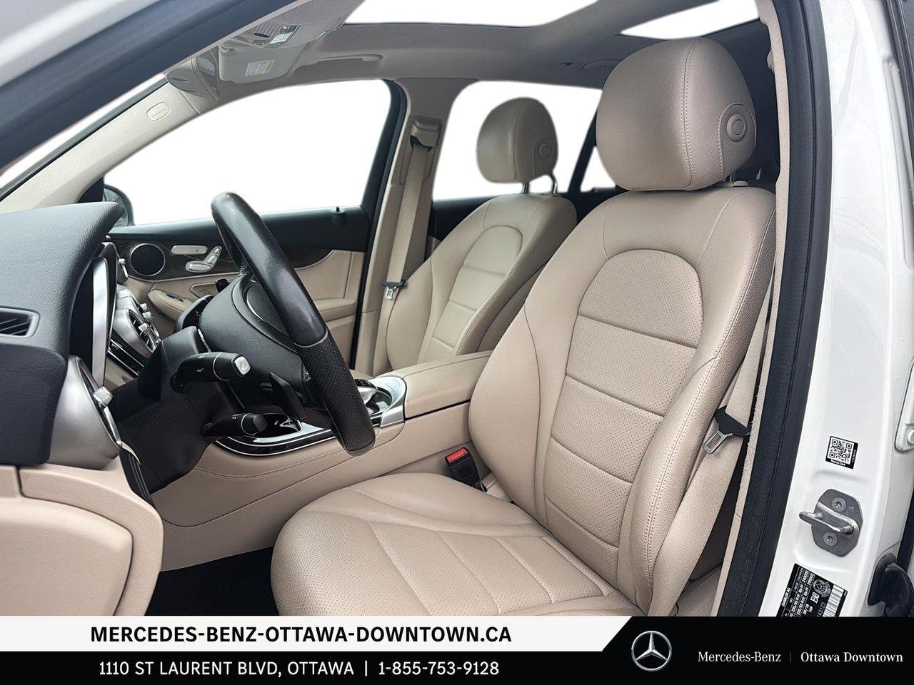 2019 Mercedes-Benz GLC300 4MATIC SUV Premium package / Photo