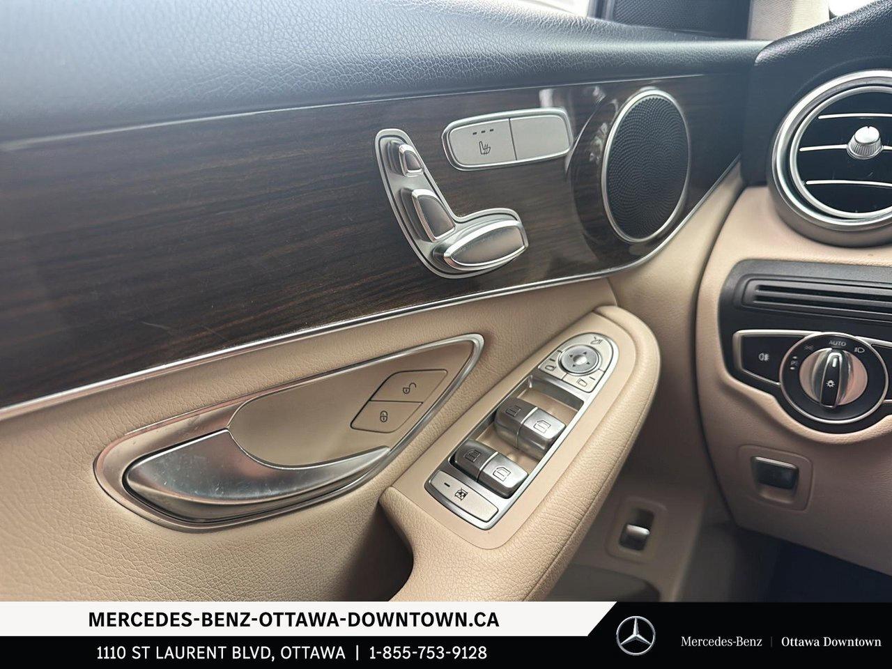 2019 Mercedes-Benz GLC300 4MATIC SUV Premium package / Photo