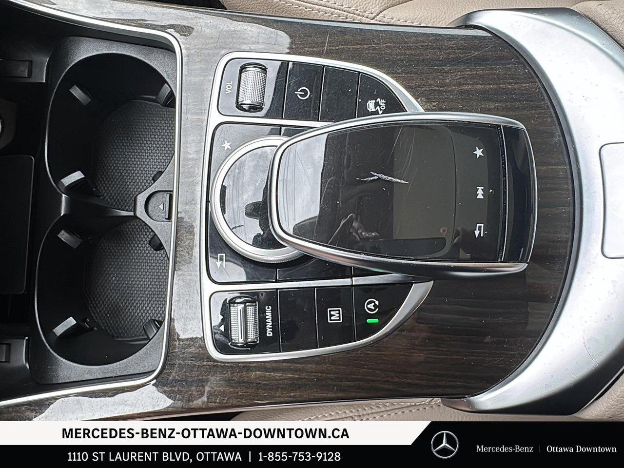 2019 Mercedes-Benz GLC300 4MATIC SUV Premium package / Photo
