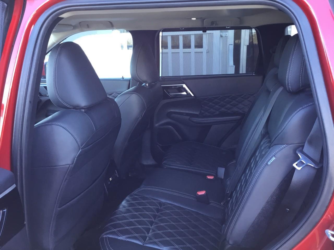 2024 Mitsubishi Outlander GT Photo