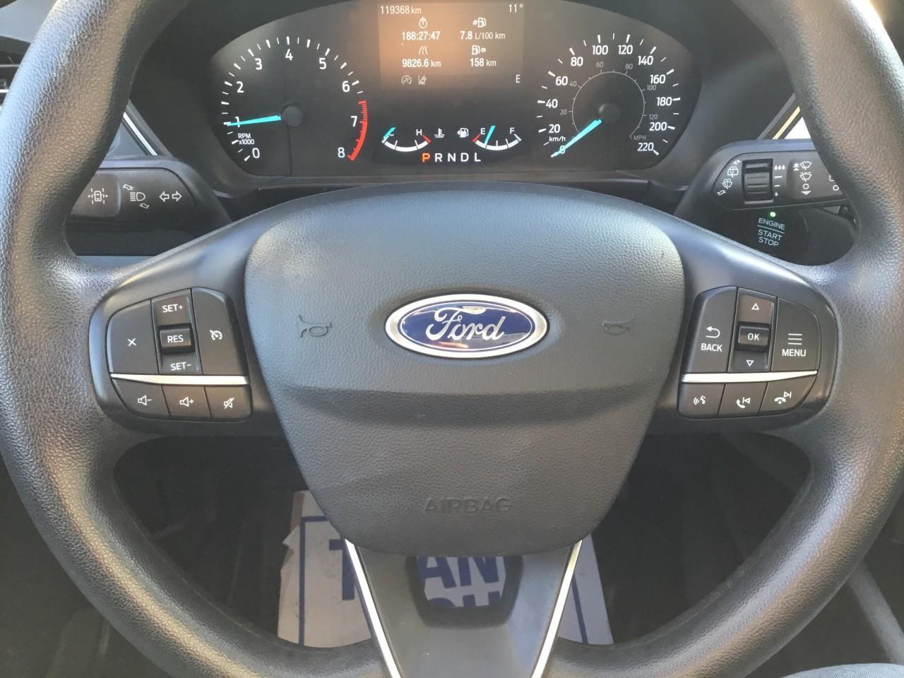 2020 Ford Escape SE Photo