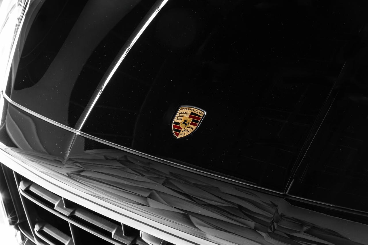 2024 Porsche Cayenne Turbo GT Coupe AWD Photo