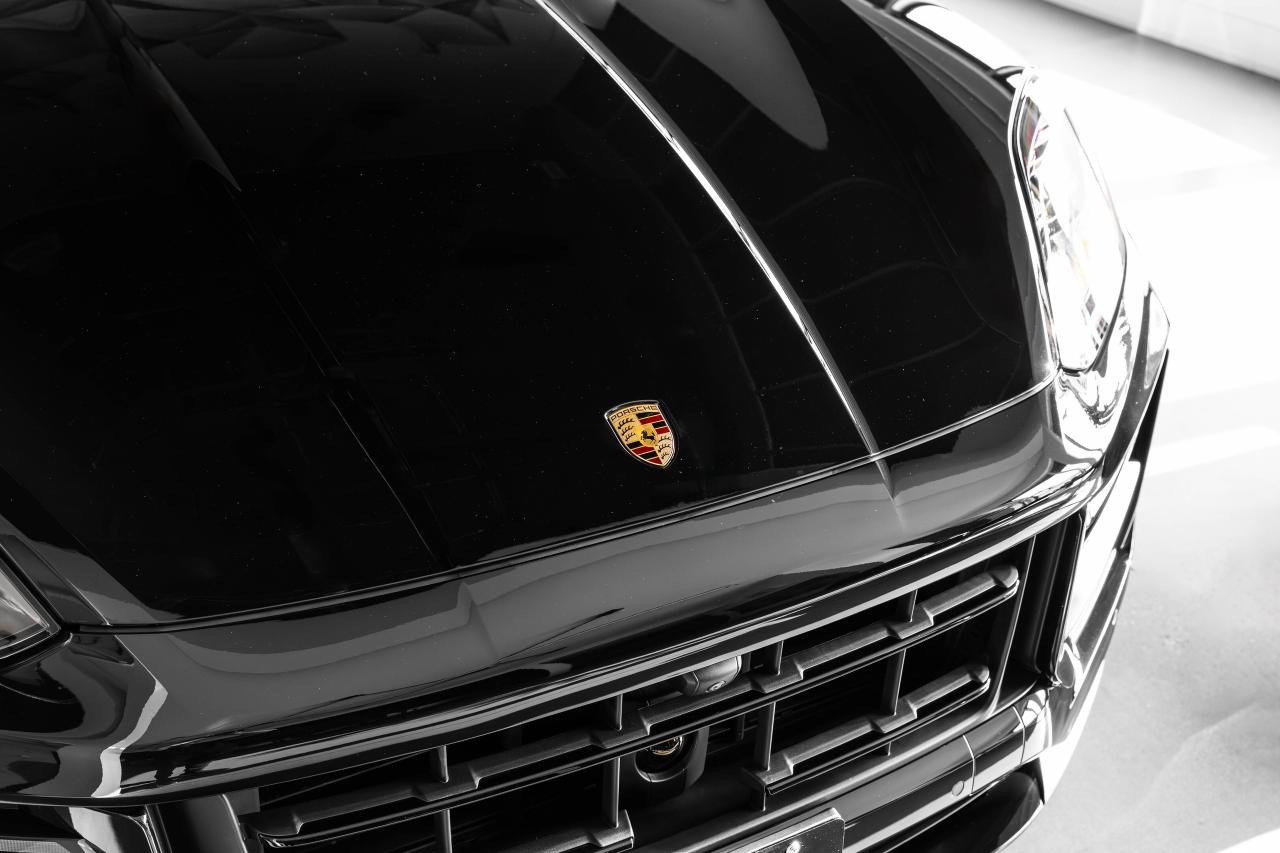 2024 Porsche Cayenne Turbo GT Coupe AWD Photo