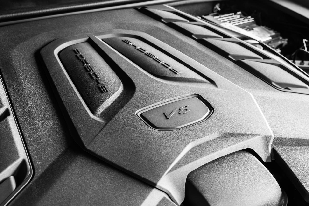 2024 Porsche Cayenne Turbo GT Coupe AWD Photo