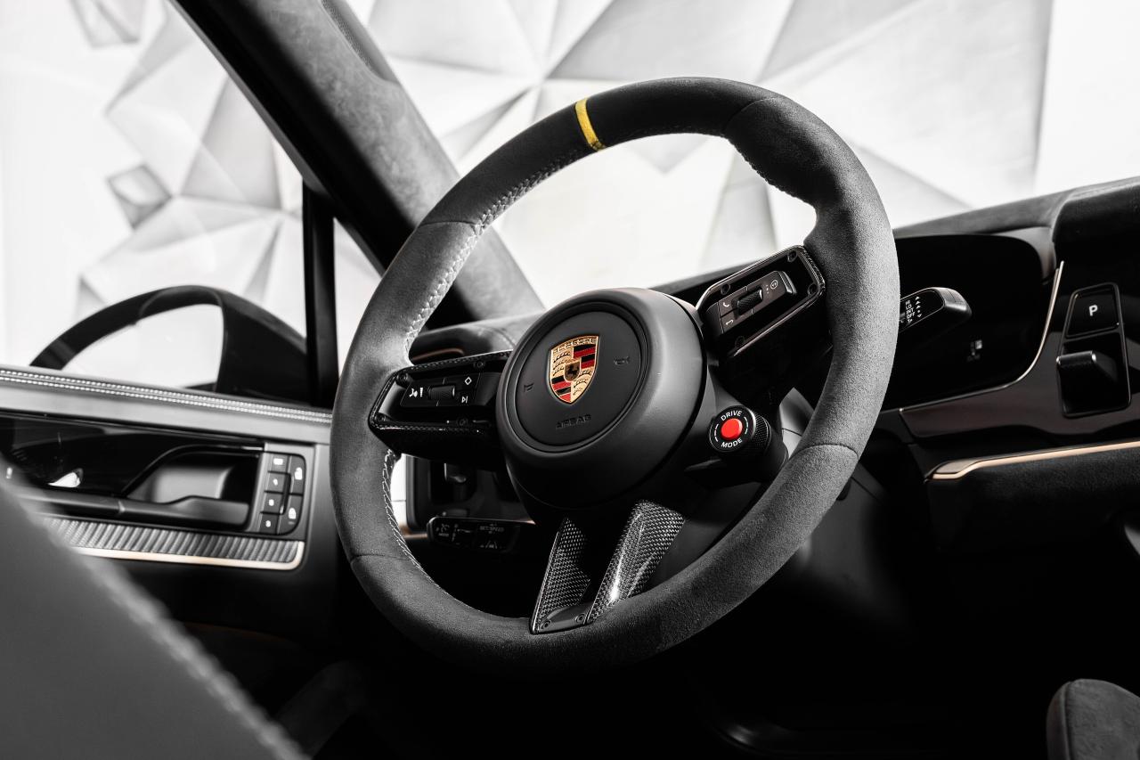 2024 Porsche Cayenne Turbo GT Coupe AWD Photo