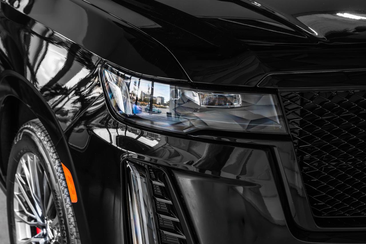 2023 Cadillac Escalade AWD 4dr V-Series Photo