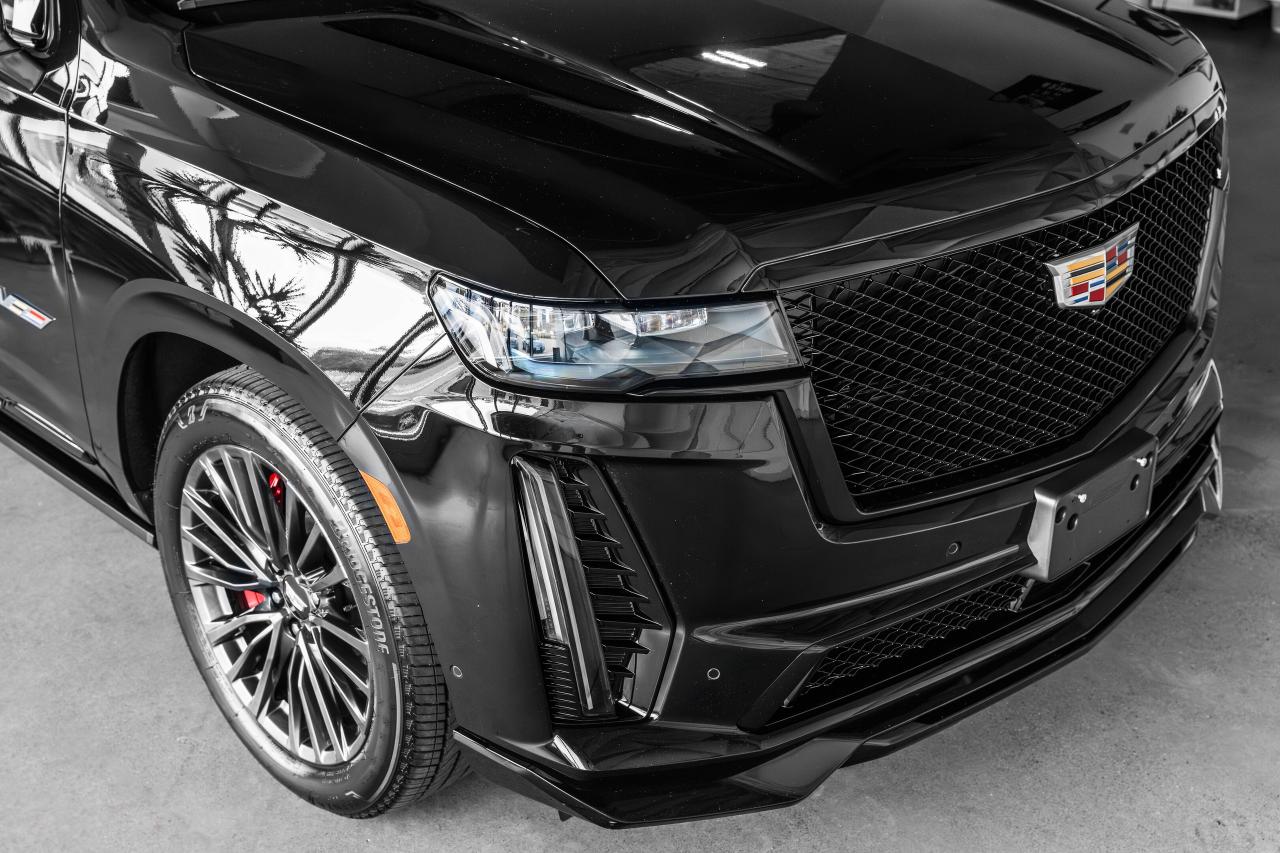 2023 Cadillac Escalade AWD 4dr V-Series Photo
