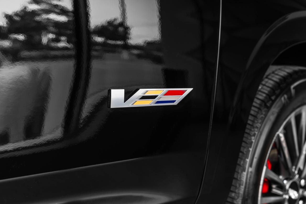 2023 Cadillac Escalade AWD 4dr V-Series Photo