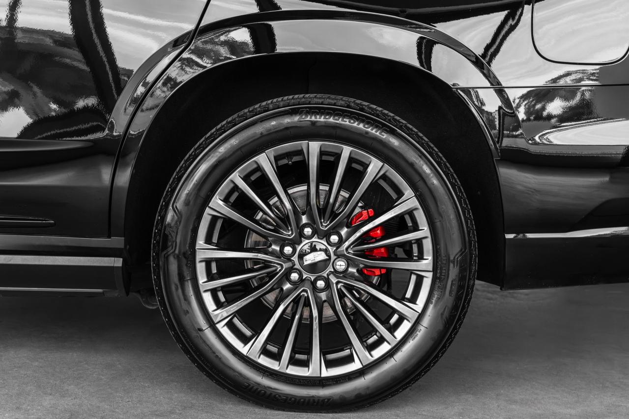 2023 Cadillac Escalade AWD 4dr V-Series Photo