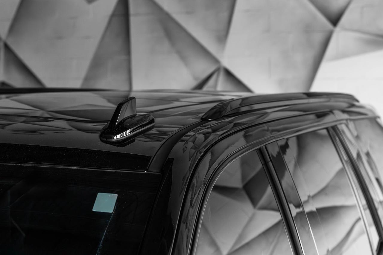 2023 Cadillac Escalade AWD 4dr V-Series Photo