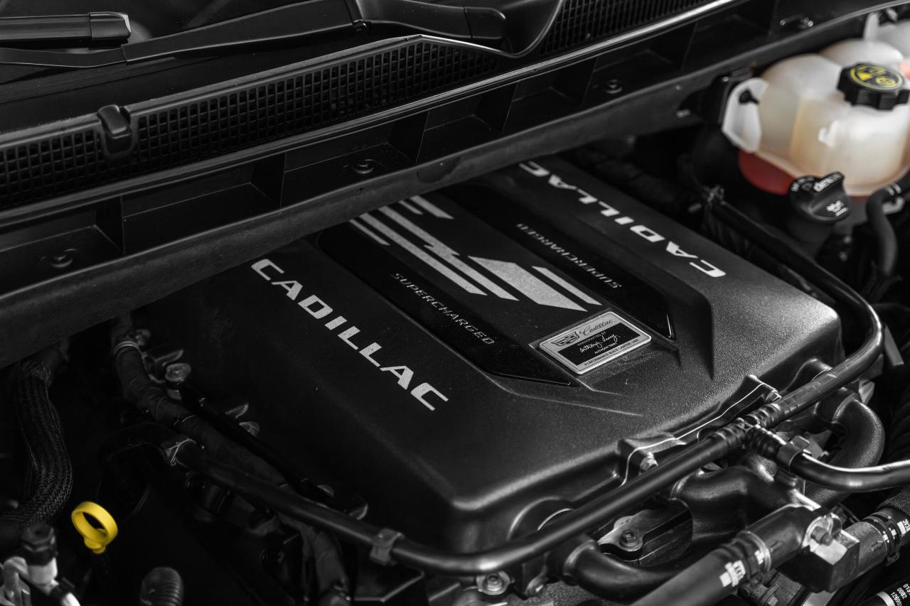 2023 Cadillac Escalade AWD 4dr V-Series Photo