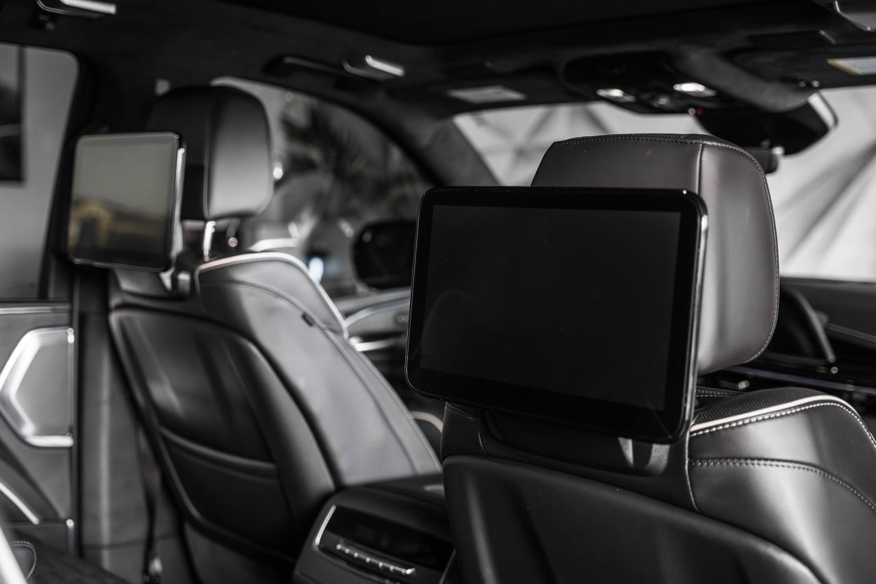 2023 Cadillac Escalade AWD 4dr V-Series Photo