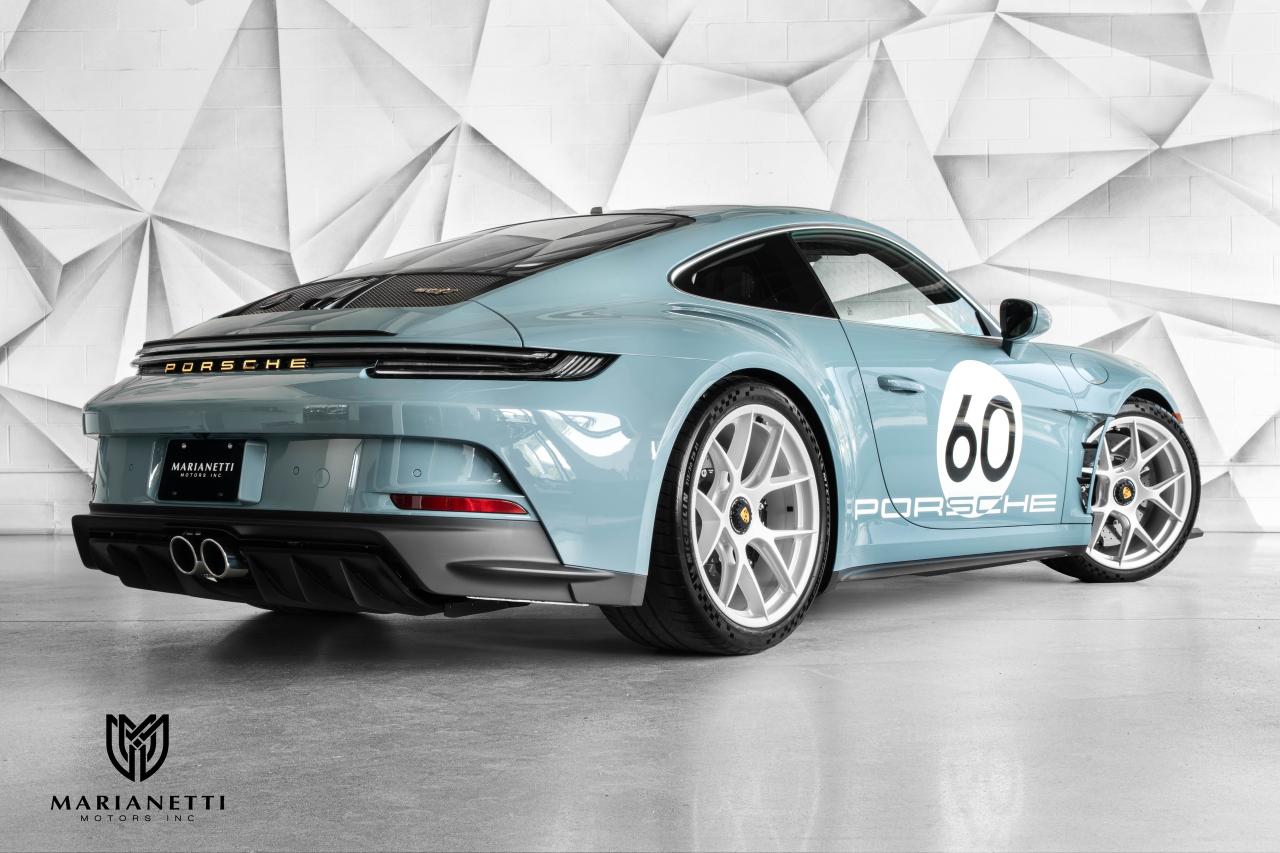 2024 Porsche 911 S/T Coupe Photo