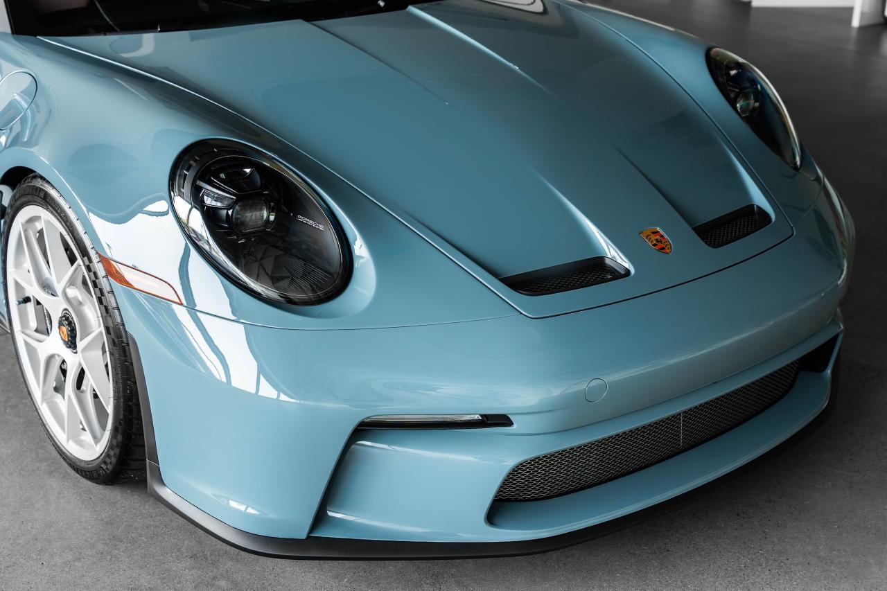 2024 Porsche 911 S/T Coupe Photo