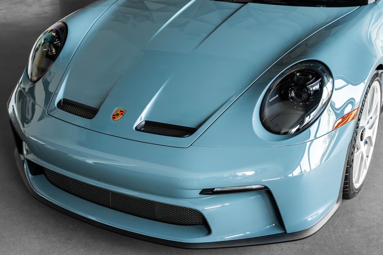 2024 Porsche 911 S/T Coupe Photo