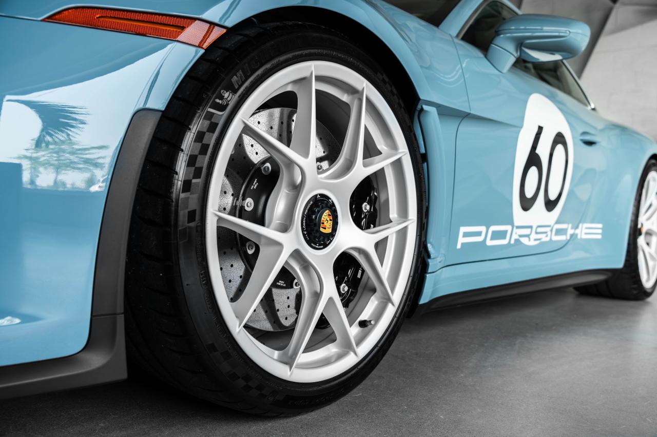 2024 Porsche 911 S/T Coupe Photo