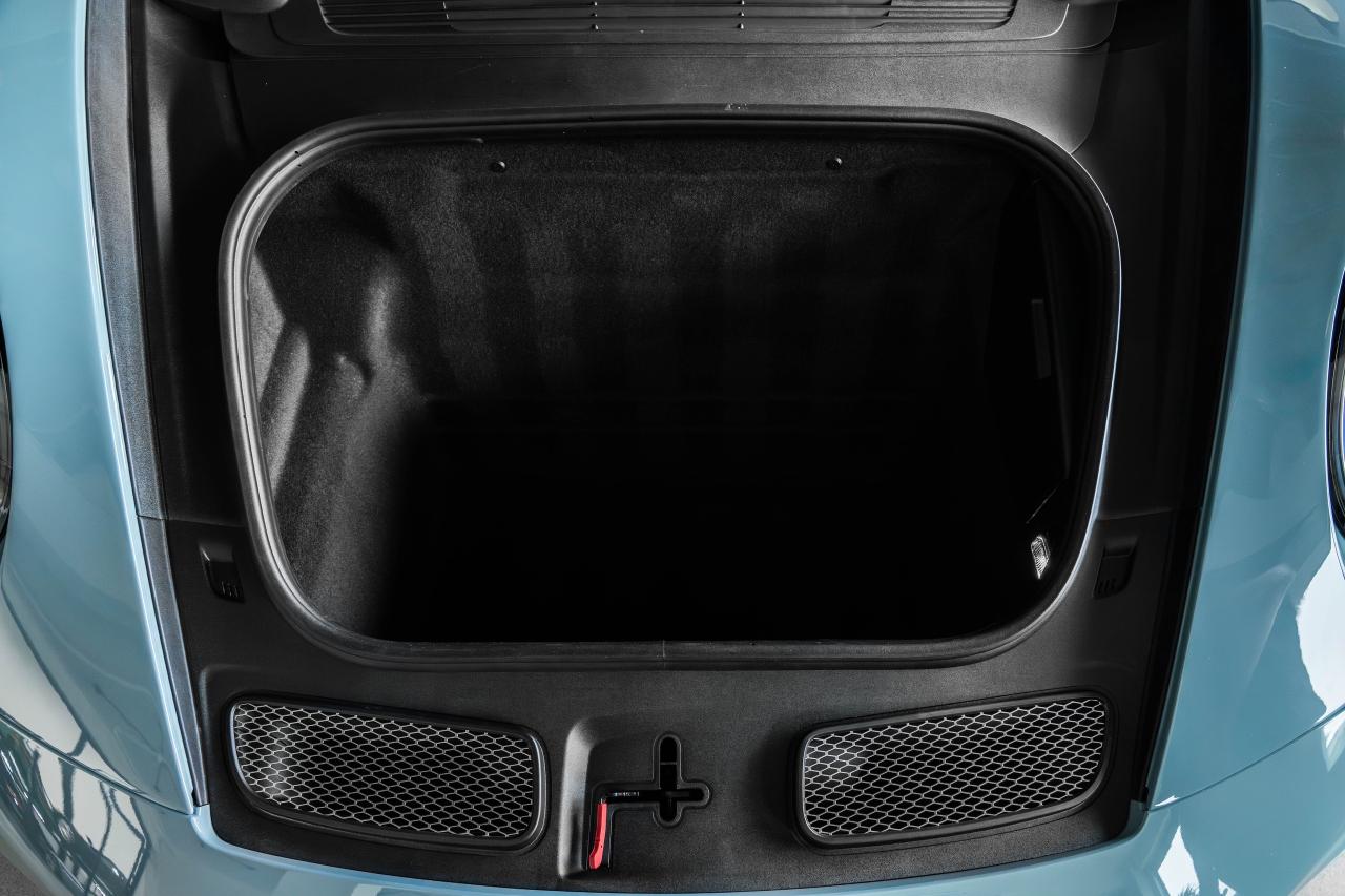 2024 Porsche 911 S/T Coupe Photo