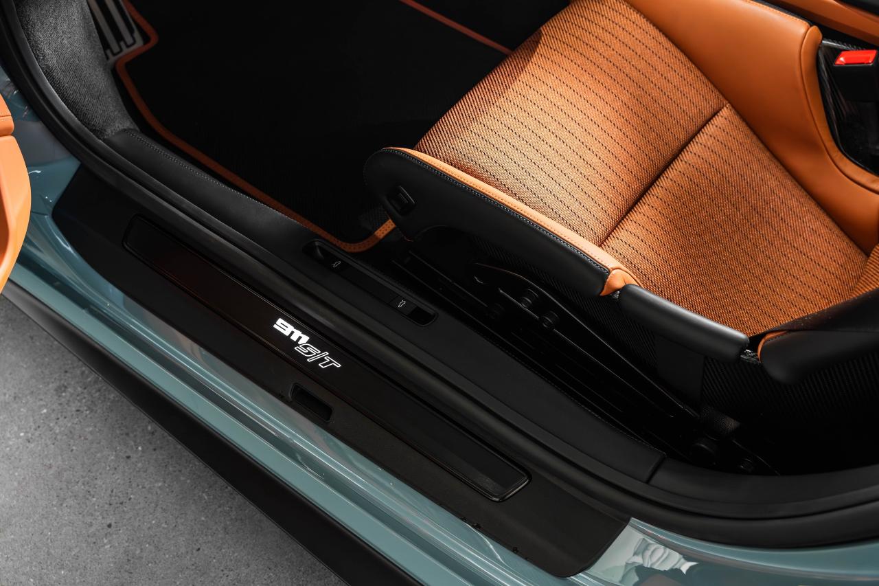 2024 Porsche 911 S/T Coupe Photo