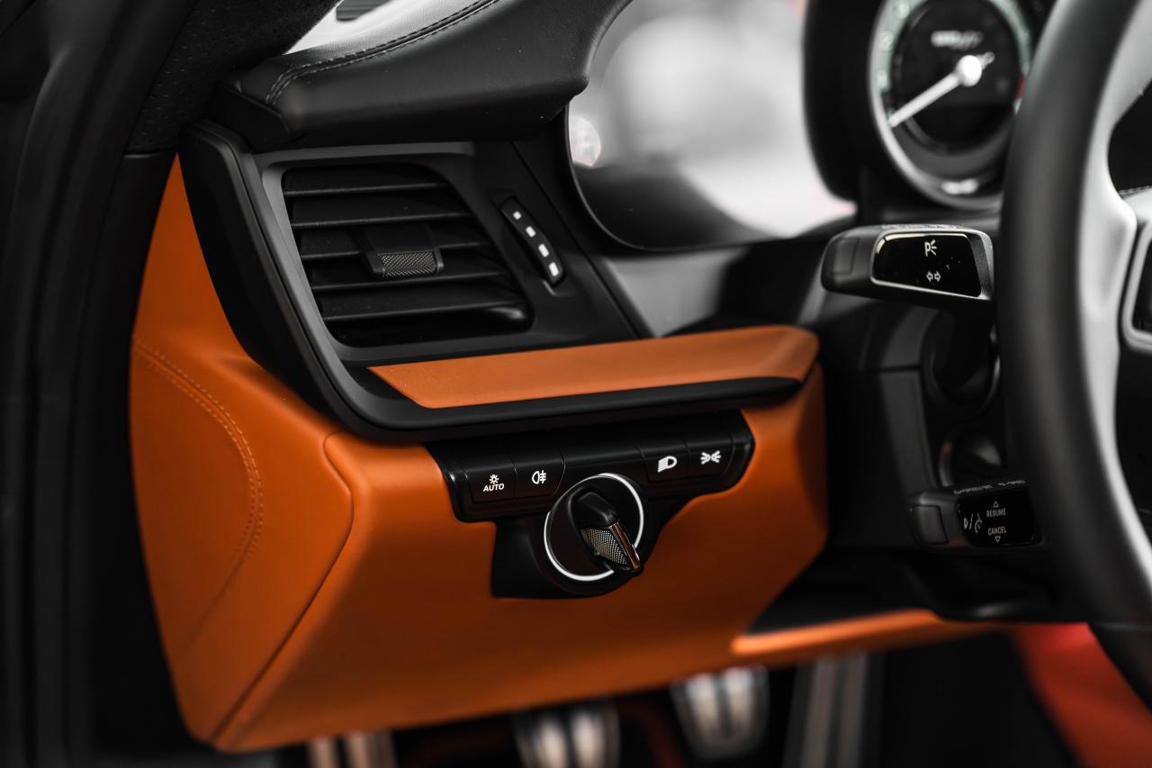 2024 Porsche 911 S/T Coupe Photo