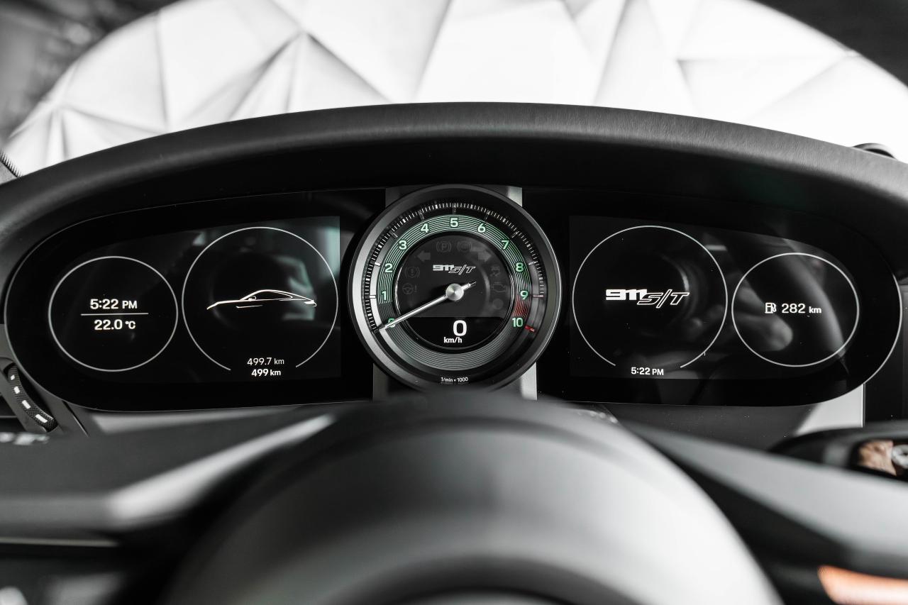 2024 Porsche 911 S/T Coupe Photo