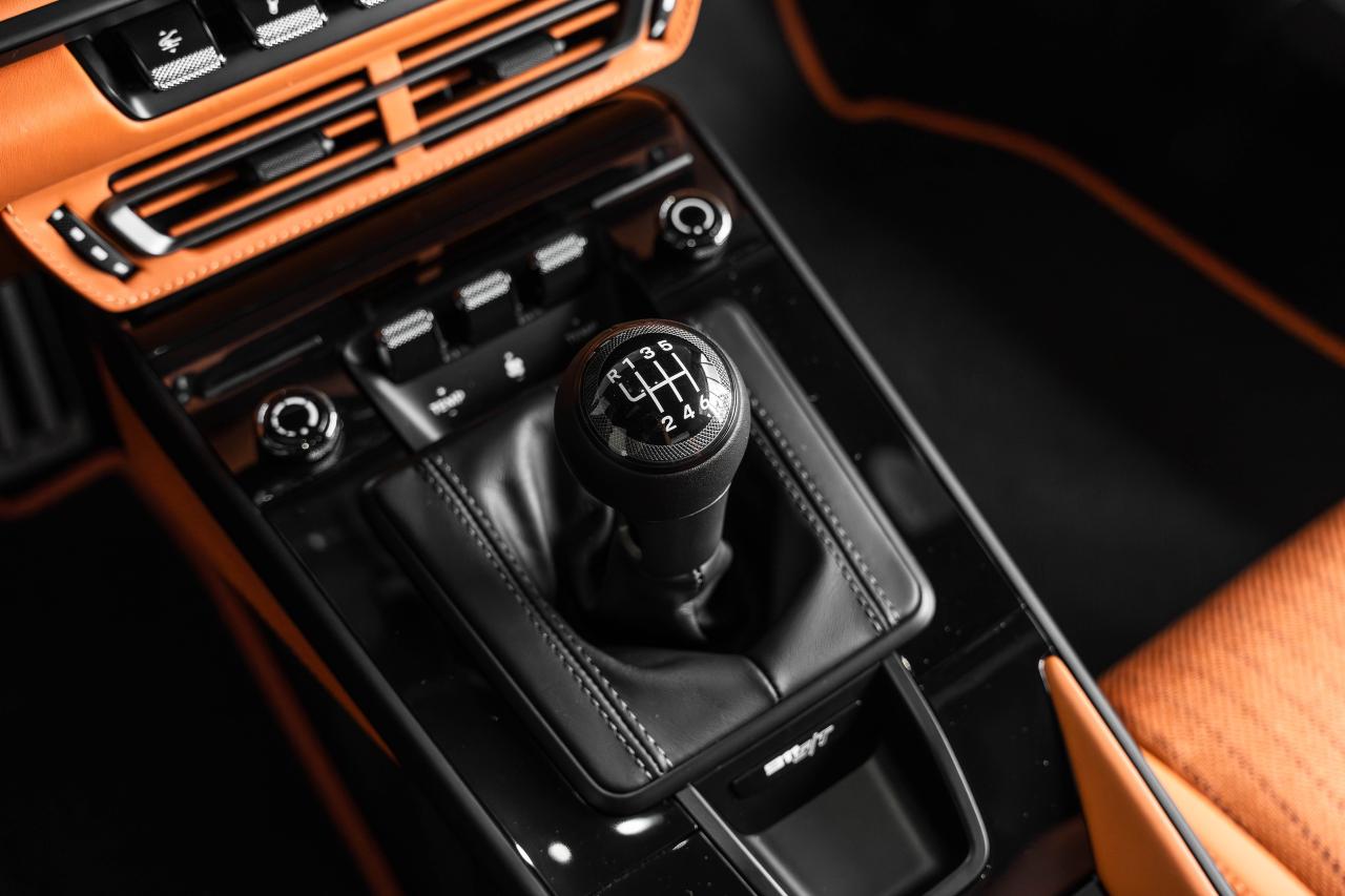 2024 Porsche 911 S/T Coupe Photo