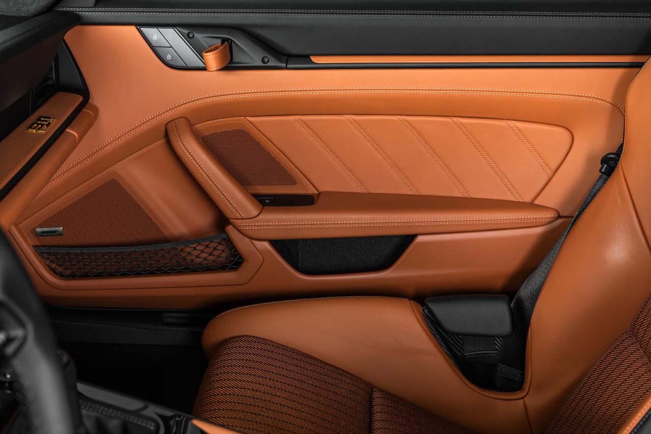 2024 Porsche 911 S/T Coupe Photo