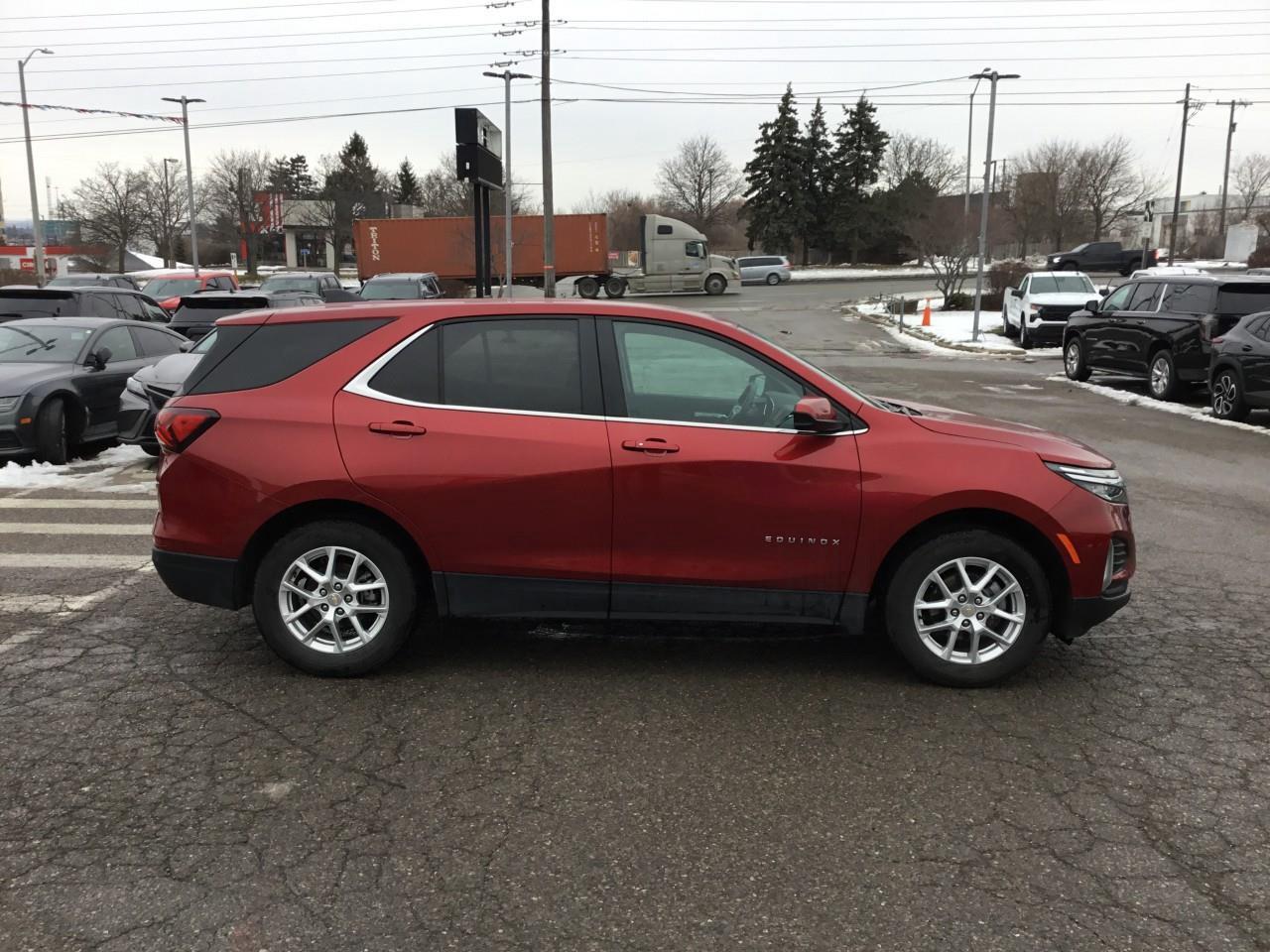 2024 Chevrolet Equinox LT Photo