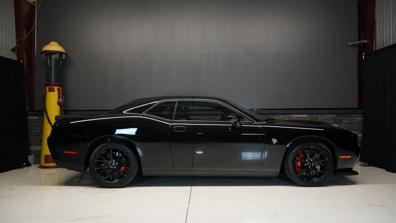 2016 Dodge Challenger 2DR CPE SRT HELLCAT Photo