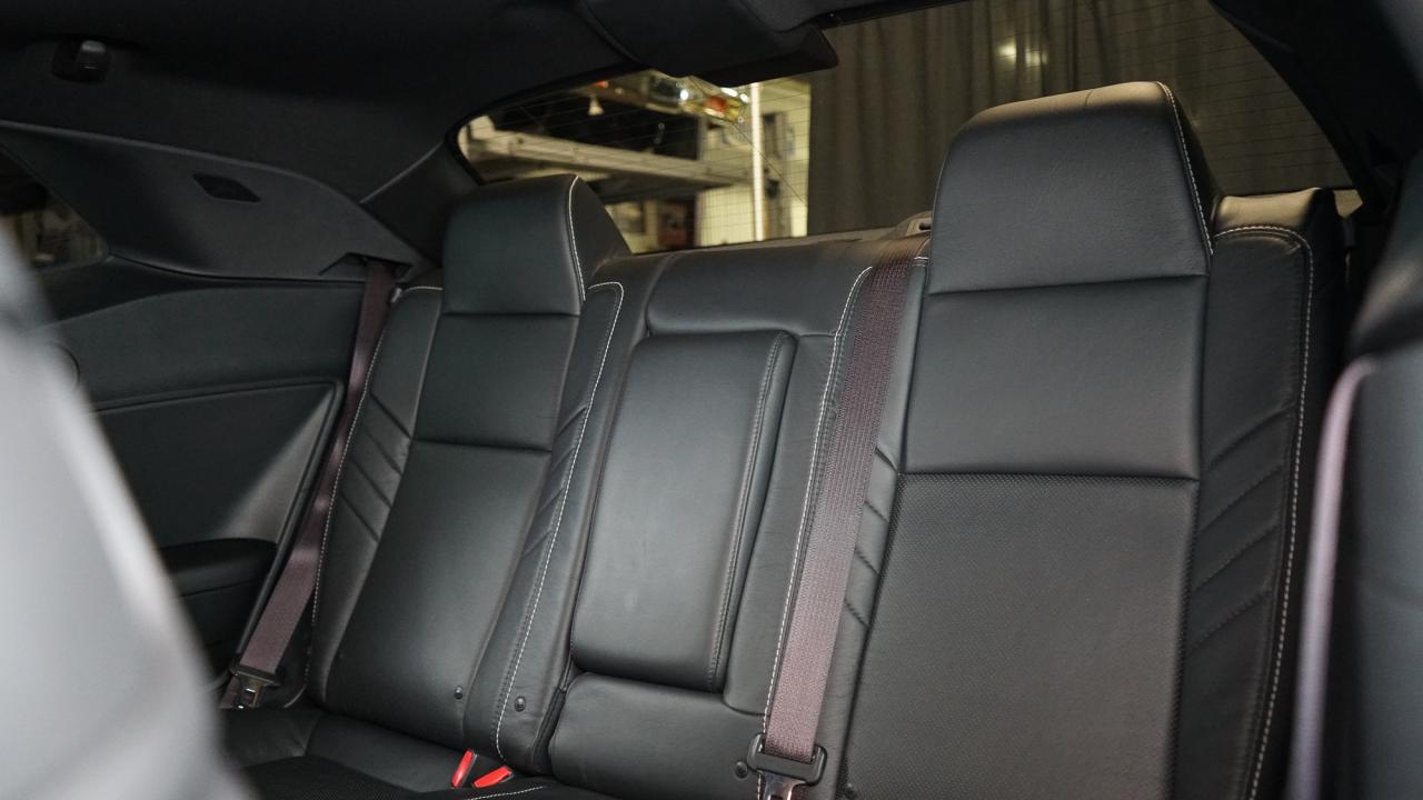 2016 Dodge Challenger 2DR CPE SRT HELLCAT Photo