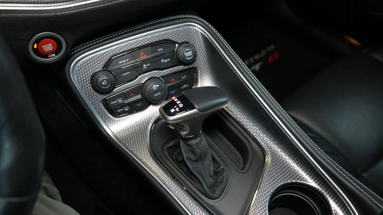 2016 Dodge Challenger 2DR CPE SRT HELLCAT Photo