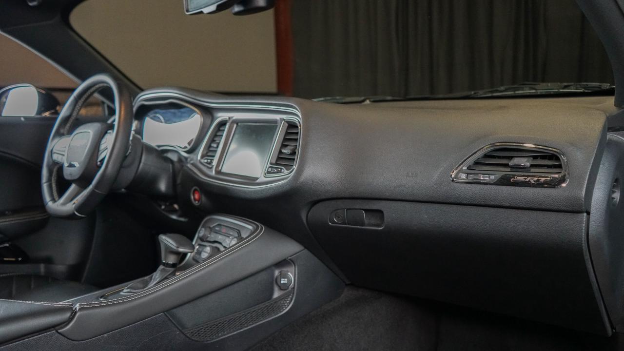 2016 Dodge Challenger 2DR CPE SRT HELLCAT Photo