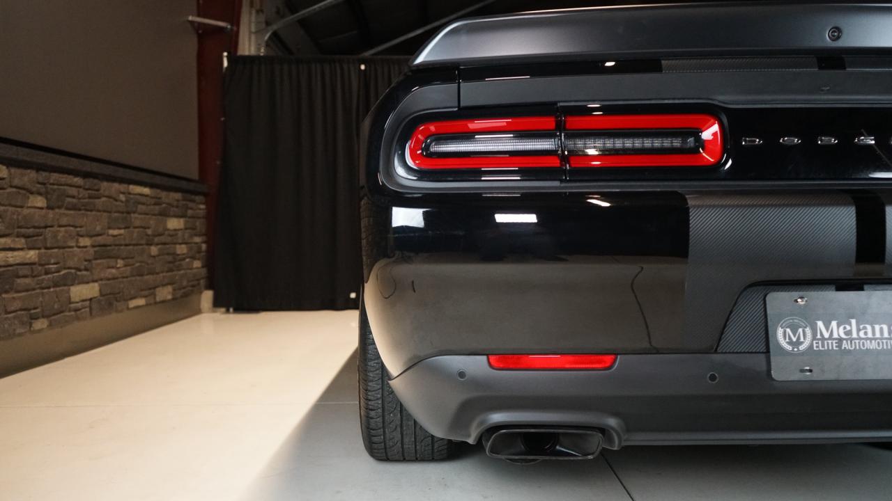 2016 Dodge Challenger 2DR CPE SRT HELLCAT Photo