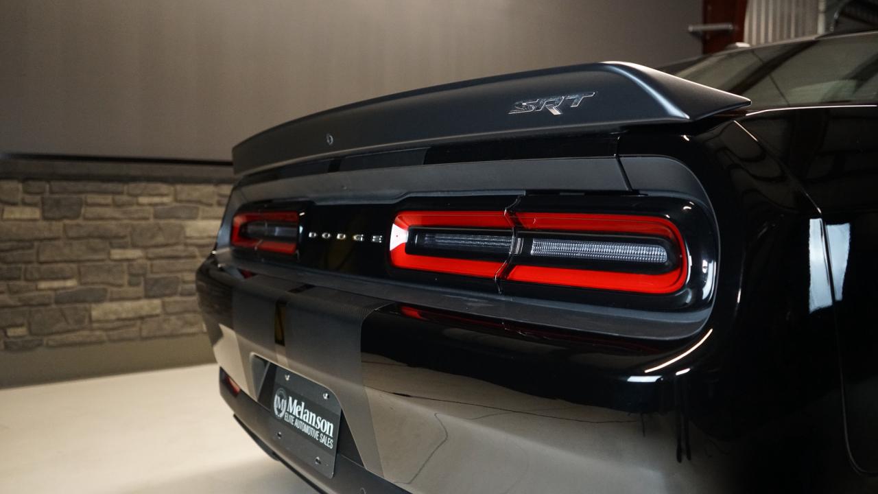 2016 Dodge Challenger 2DR CPE SRT HELLCAT Photo