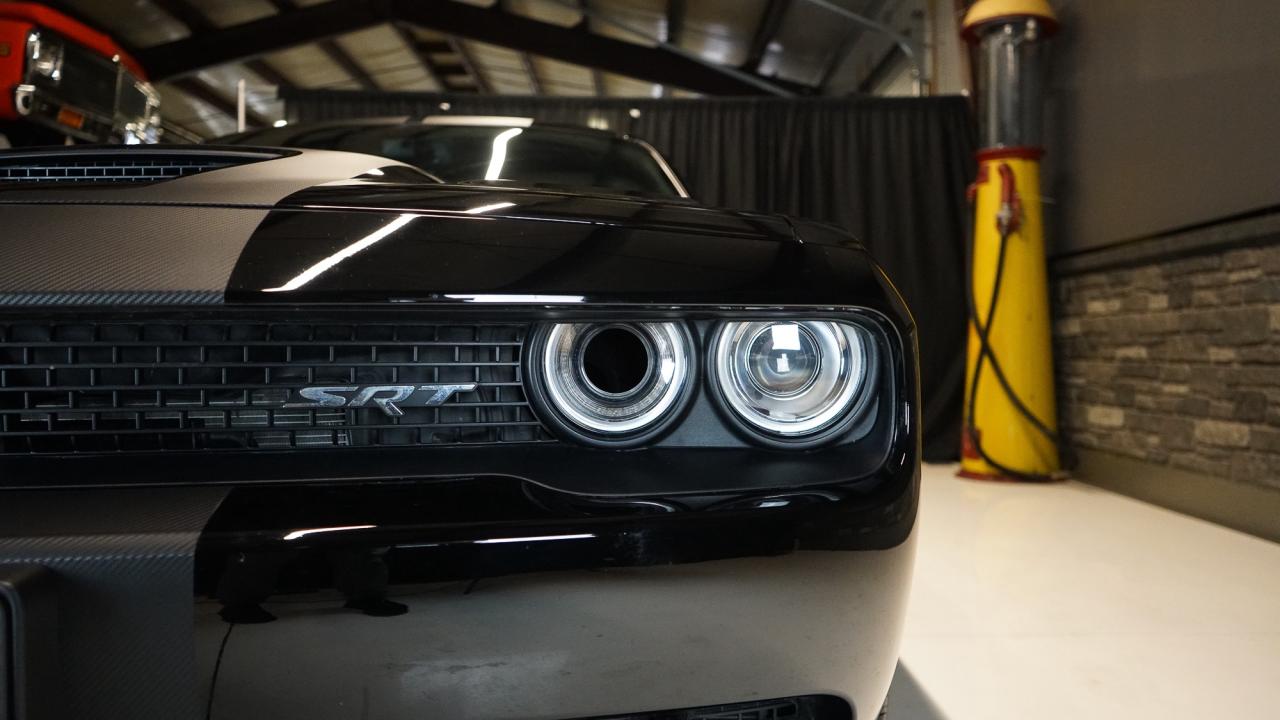 2016 Dodge Challenger 2DR CPE SRT HELLCAT Photo