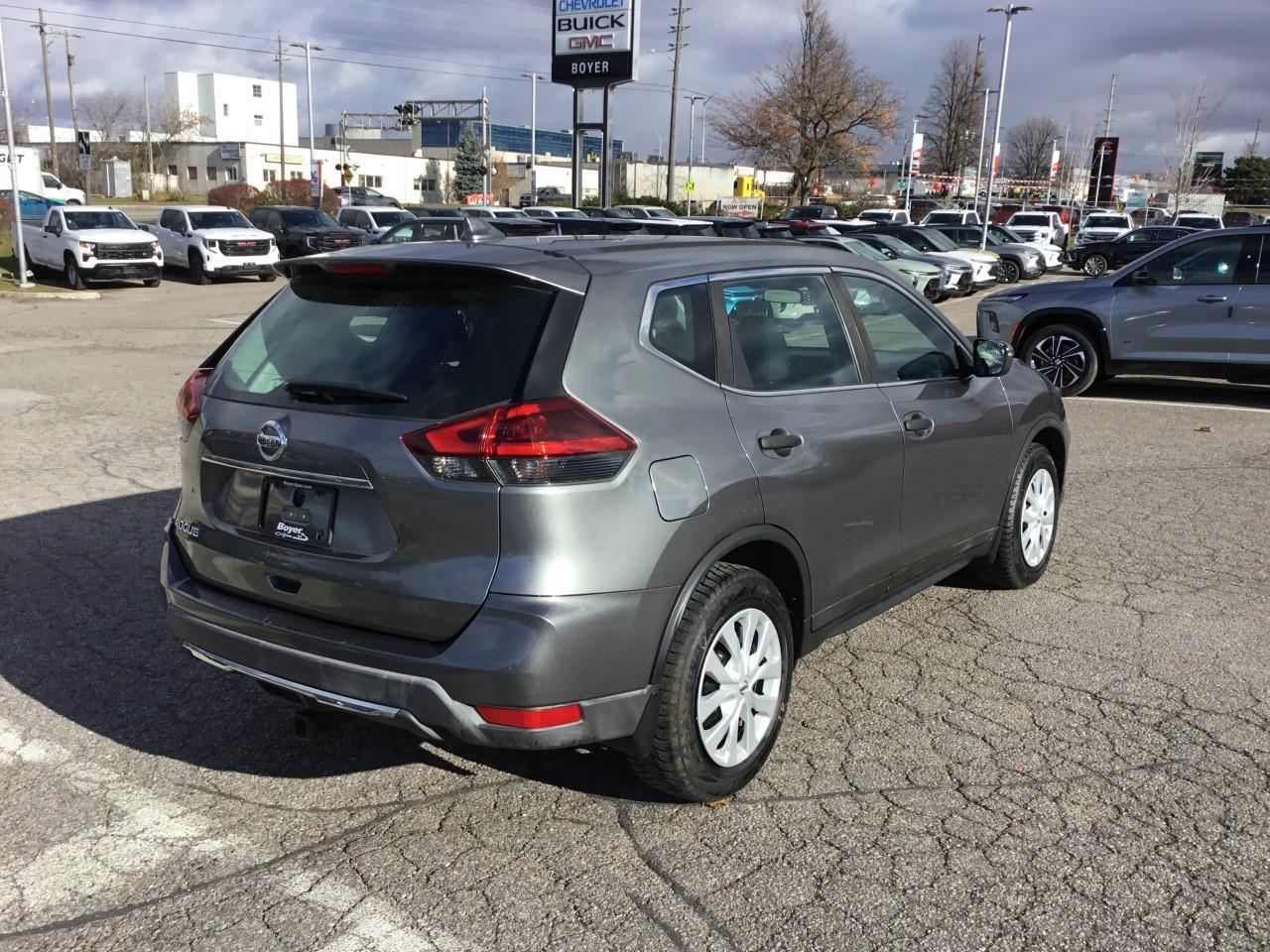 2018 Nissan Rogue  Photo