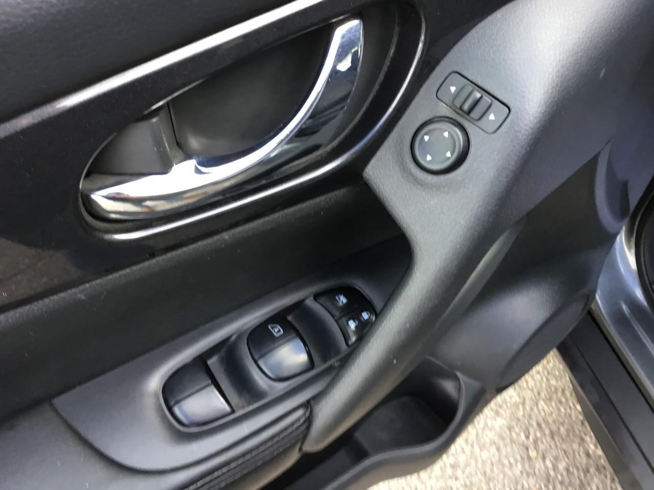 2018 Nissan Rogue  Photo