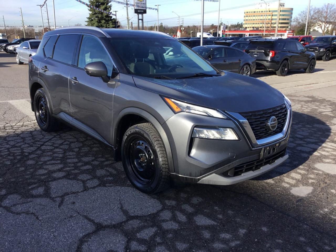 2021 Nissan Rogue SV Photo