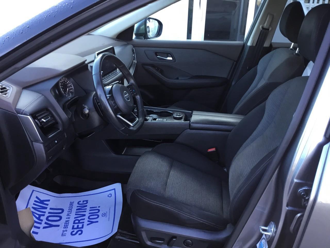 2021 Nissan Rogue SV Photo