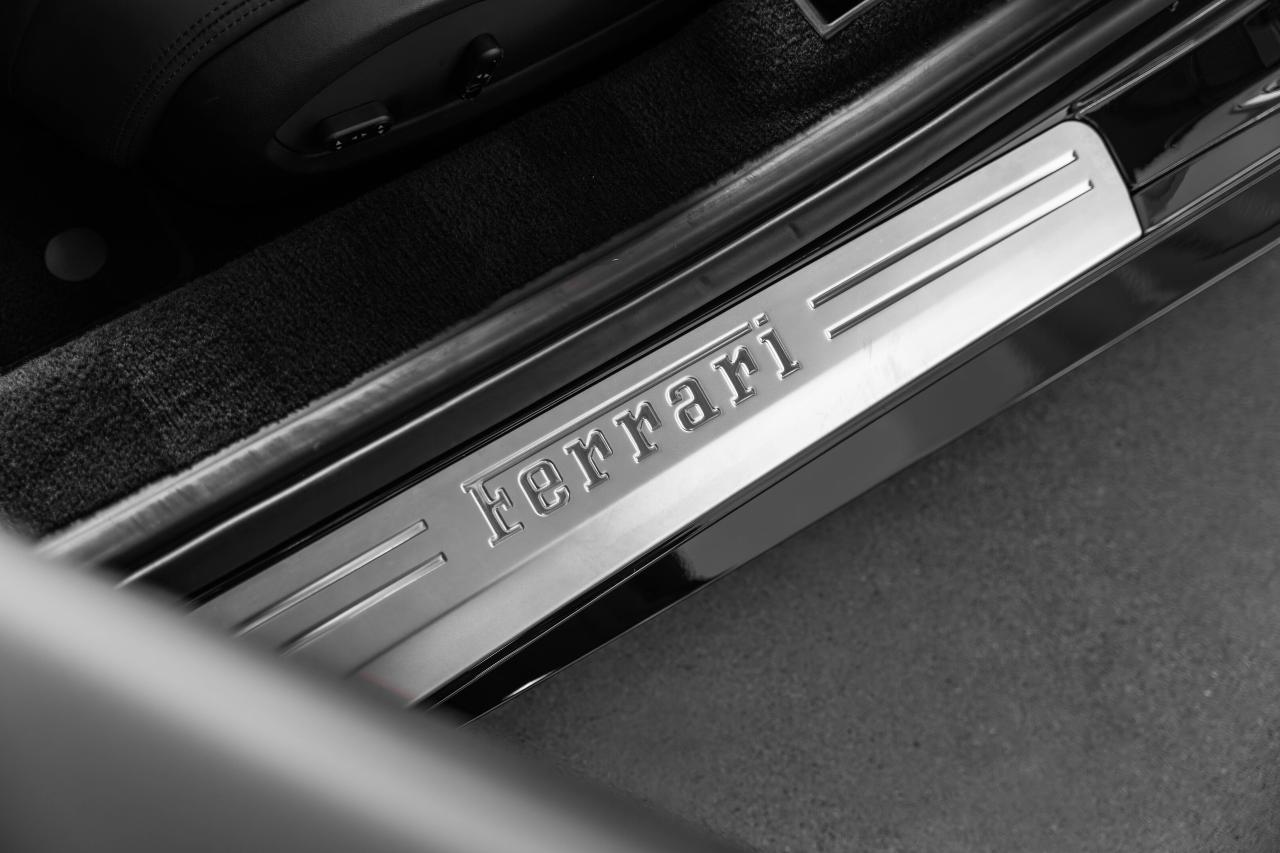 2013 Ferrari 458 Spider 2dr Conv Photo