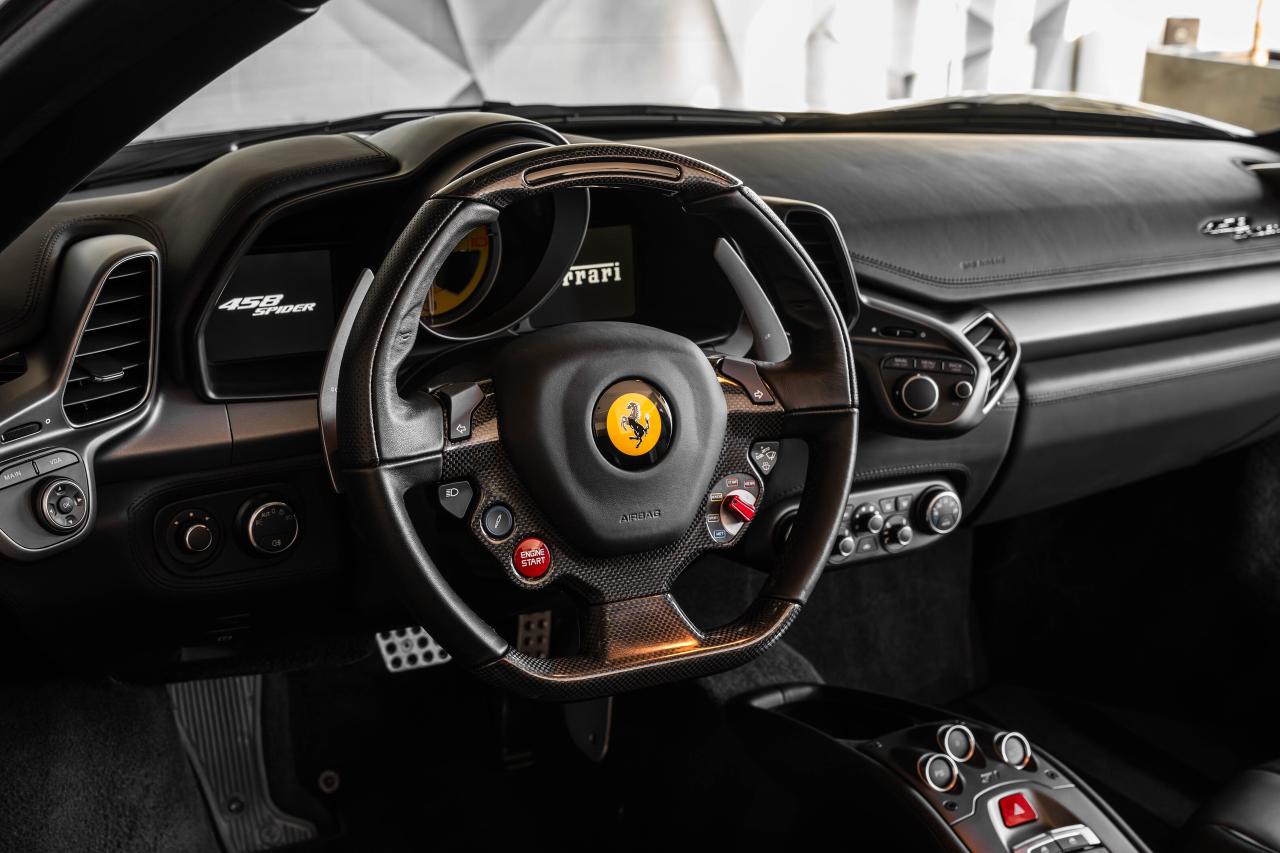 2013 Ferrari 458 Spider 2dr Conv Photo