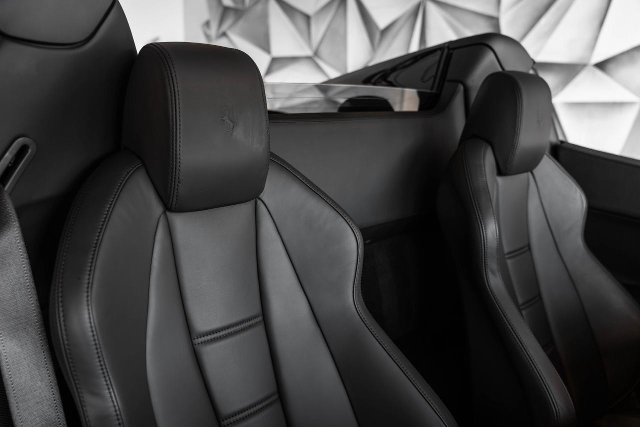 2013 Ferrari 458 Spider 2dr Conv Photo